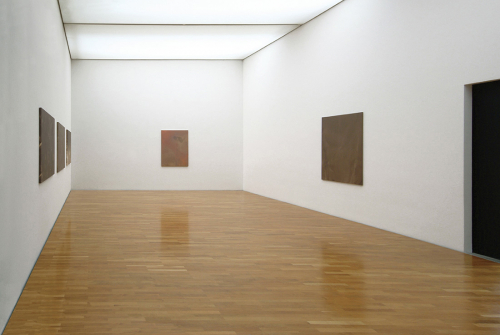 <strong>JIRI SIGUT</strong><br /><strong>allerArt Bludenz, Bludenz, 24. 09. — 01. 11. 2009</strong> | kurátor: Alfred Graf<br />pohled do části instalace, foto: J. Š.